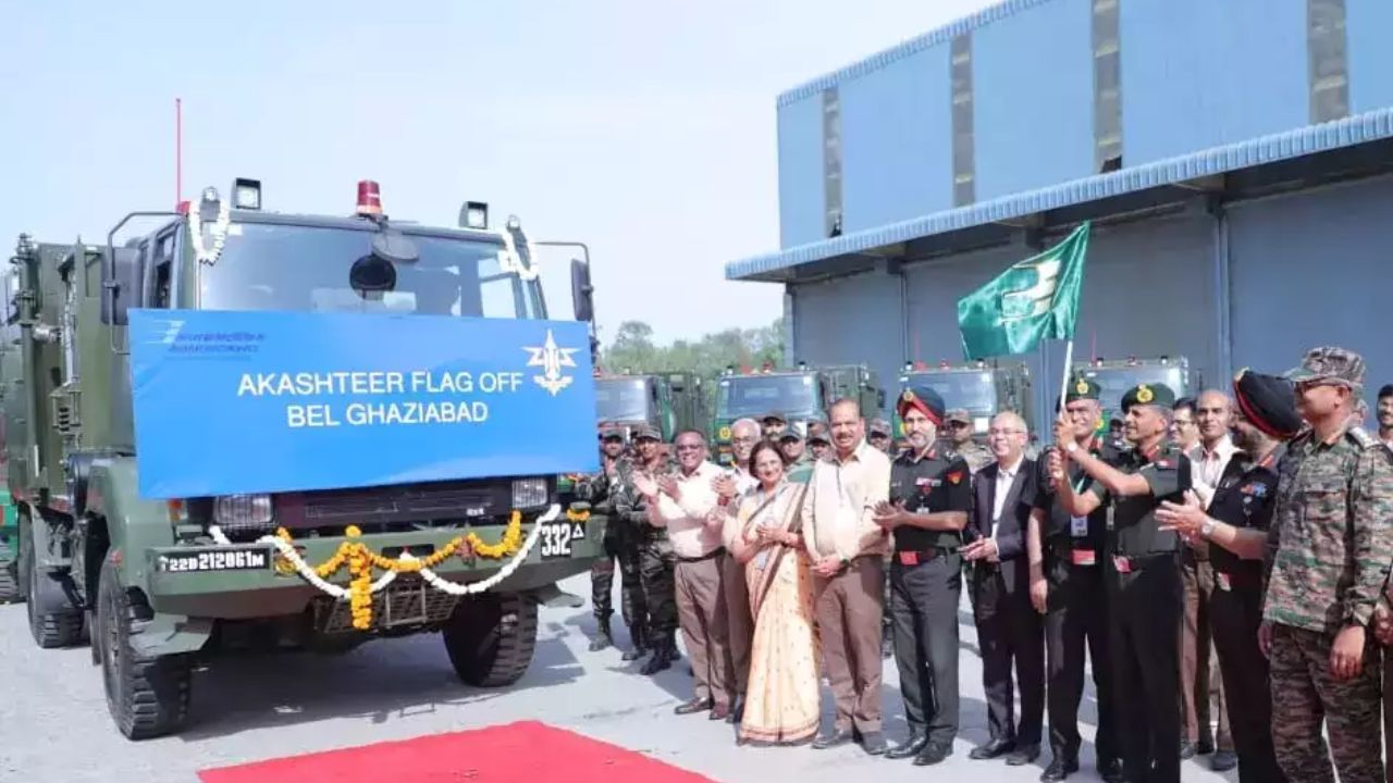 Usthadian Academy / Enhancing Air Defence Capabilities: Indian Army Inducts Akashteer System